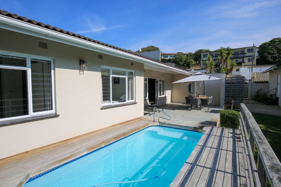 3 Bedroom Property for Sale in Upper Robberg Western Cape